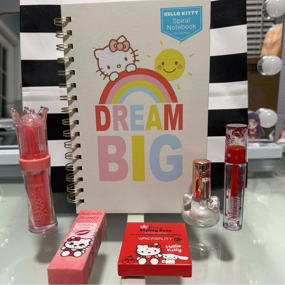 Hello Kitty Makeup Bundle
